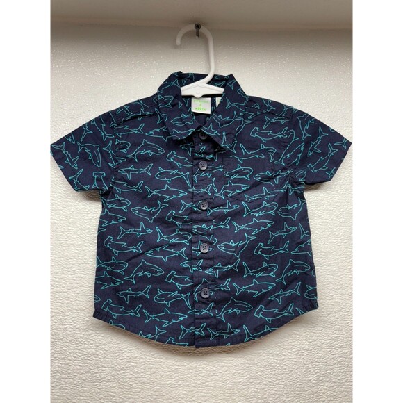 Peanut & Ollie Boys Short Sleeve Shark-Print Shirt Button Down Size: 6/9 M - Picture 1 of 8